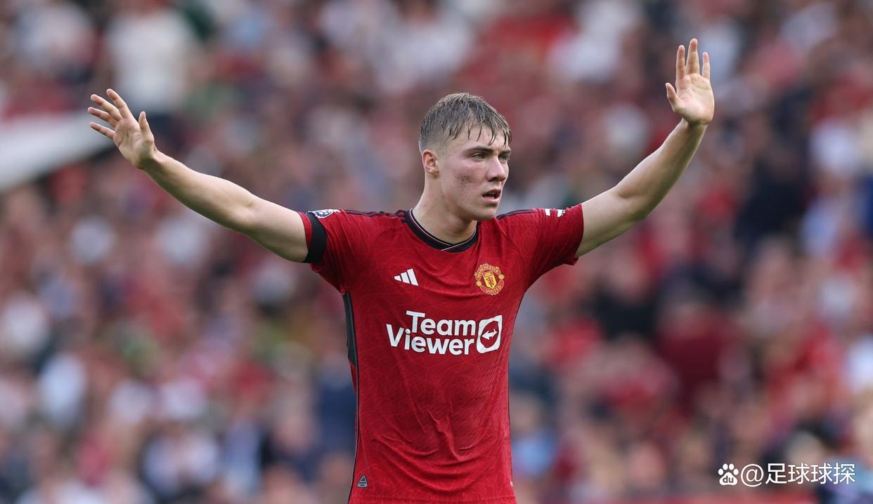 关于荷甲赛程吃紧；曼联赛前状态回暖；压力陡增；赛程密集仍需轮换的信息